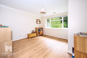 Photo 18- click for photo gallery